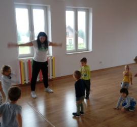 Zajęcia akrobatyczne z p. Brygidą Sakowską